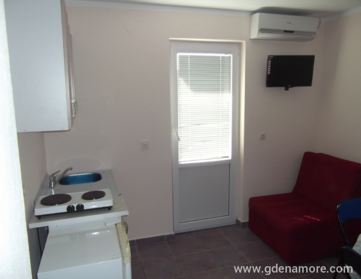 Apartman 5 (kuhinja)